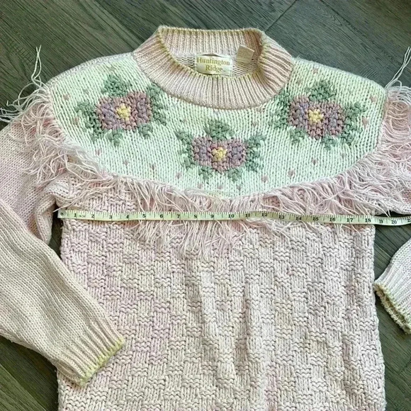 🔥huntington Ridge🔥 | Vintage 1980’s hand knitted pink sweater with flowers - Picture 10 of 11
